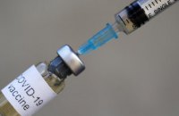Ще одна компанія призупинила випробування вакцини від ковіду через хворобу учасника-добровольця  