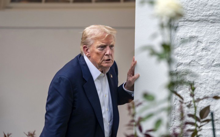 Опитування: підтримка імміграційної політики Трампа впала до рекордного мінімуму