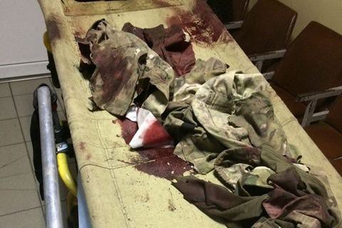 Два бійці морської піхоти поранені біля Маріуполя