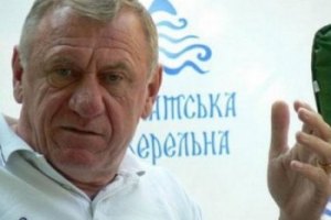 "Вечный" тренер "Карпат" обвинил предшественника в безалаберности