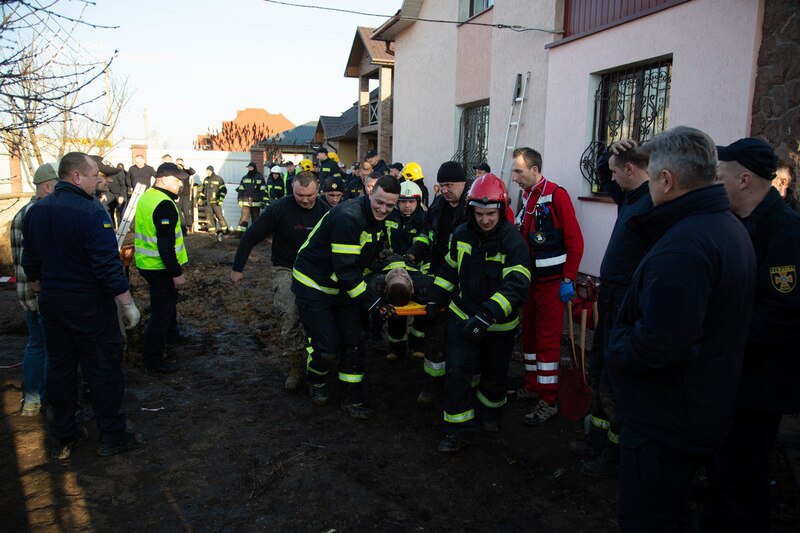 У Тернопільській області чоловік загинув через обвал грунту 