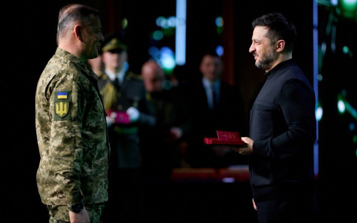 Зеленський вручив державні відзнаки: серед нагороджених Олег Ляшко