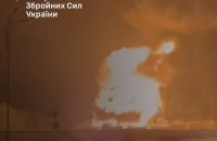 Уночі ЗСУ завдали удару по нафтобазі окупантів у Бєлгородській області РФ та складу МТЗ на Донеччині