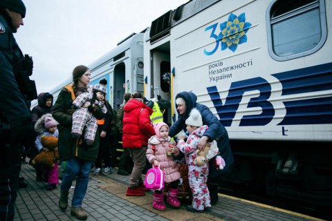 Более 3 млн украинцев уехали в Европу, до 12 млн граждан уехали из своих городов в результате войны