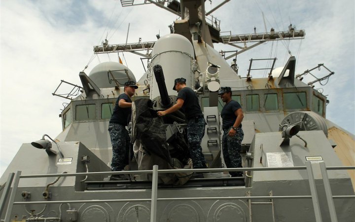 Есмінець США проплив через Тайванську протоку після військових навчань Китаю