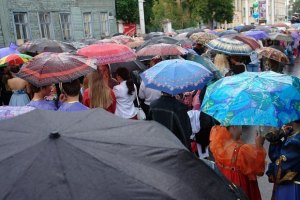 Завтра в Києві можливі грози