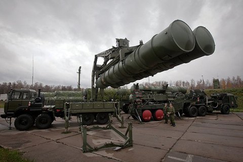 Росія розгорнула в Криму черговий зенітно-ракетний комплекс С-400