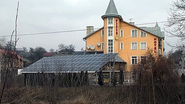Первая в Украине бытовая солнечная электростанция запущена в г. Кицьмань в 2015 г
