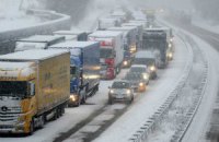 Через погоду в Україні виникли проблеми з проїздом 