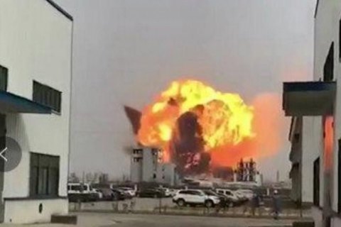 Кількість жертв вибуху на китайському заводі зросла до 47 осіб