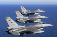Турецька авіація розбомбила збройні склади курдів на півночі Іраку