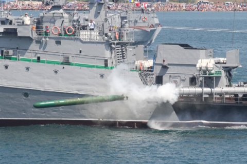 Росія перетворила Крим на найпотужнішу військову базу, - командувач ВМС України 