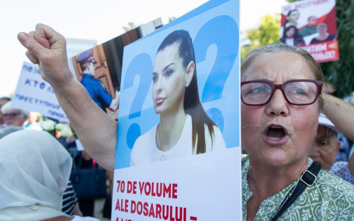 Підпалити Буджак. Неспокійна Гагаузія напередодні парламентських виборів у Молдові 
