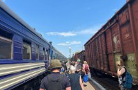 З Херсона до Миколаєва прибув евакуаційний потяг