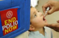 МОЗ закликає українців терміново вакцинувати дітей проти поліомієліту 