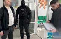 Начальника одного з територіальних сервісних центрів МВС в Чернігівській області викрили на корупційній схемі, – прокуратура