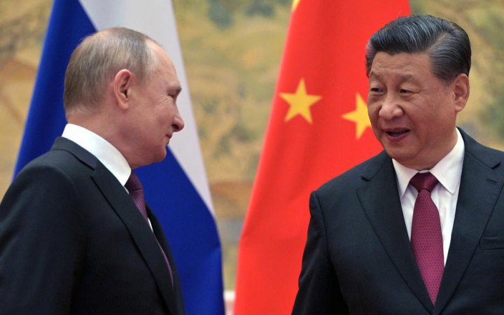 Китай может прекратить войну на Украине. Но не будет, – Bloomberg