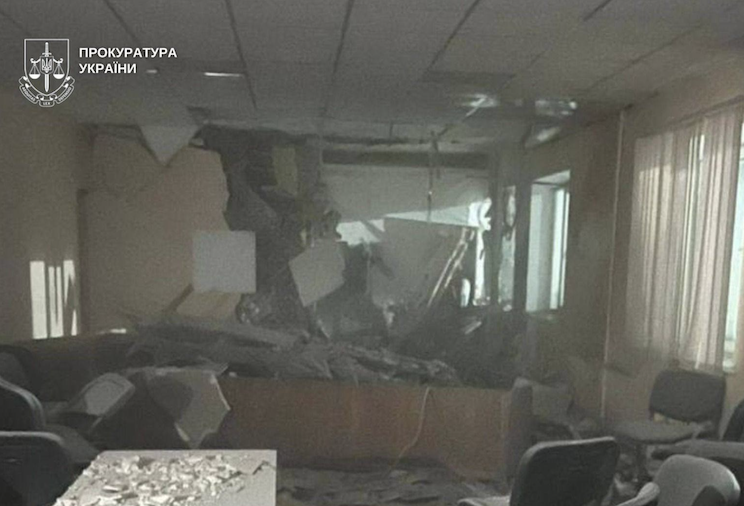 У Дніпрі стався теракт у відділку поліції 