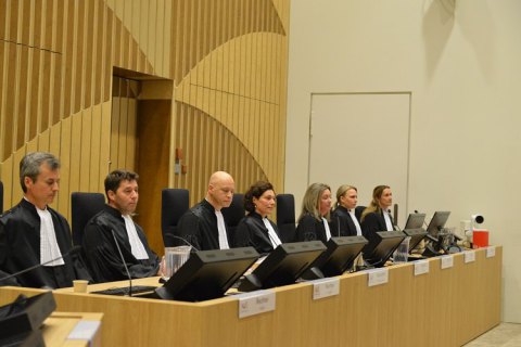 Окружний суд Гааги зберіг анонімний статус 12 свідків у справі MH17