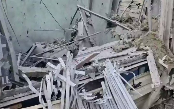 Росіяни атакували Дніпровський район Херсона, є поранений