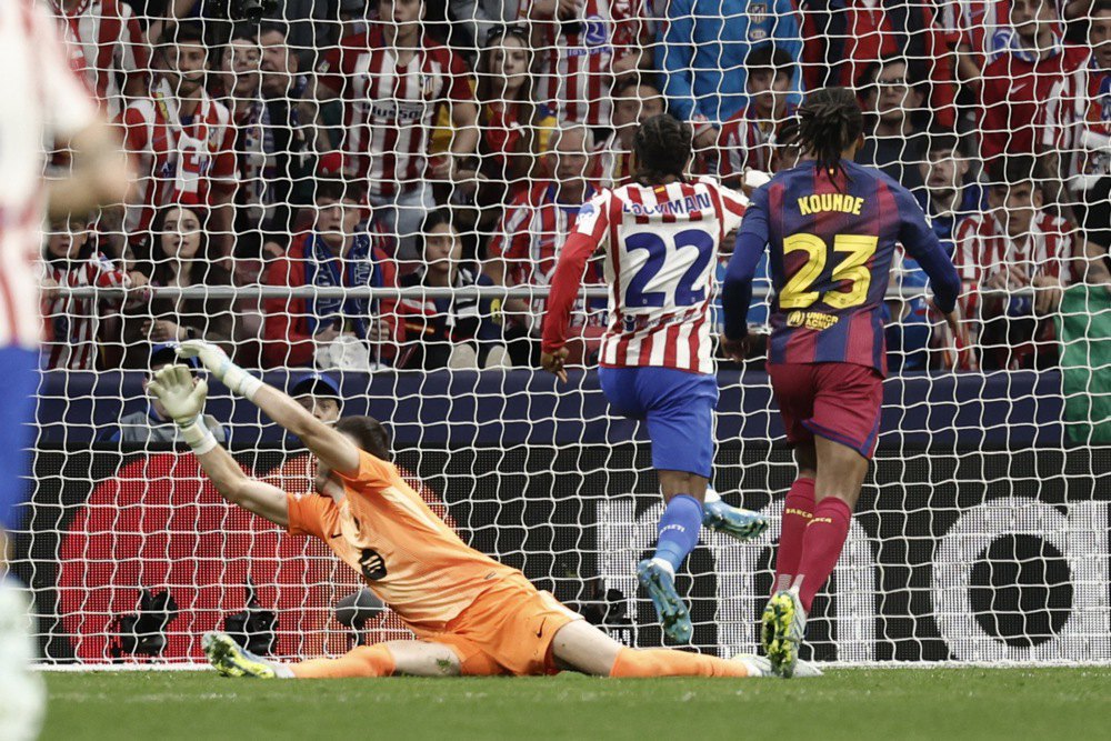 Лукман у моменті з голом