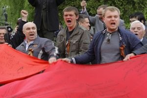 В Крыму пообещали отрубать головы "свободовцам" за памятники Ленину