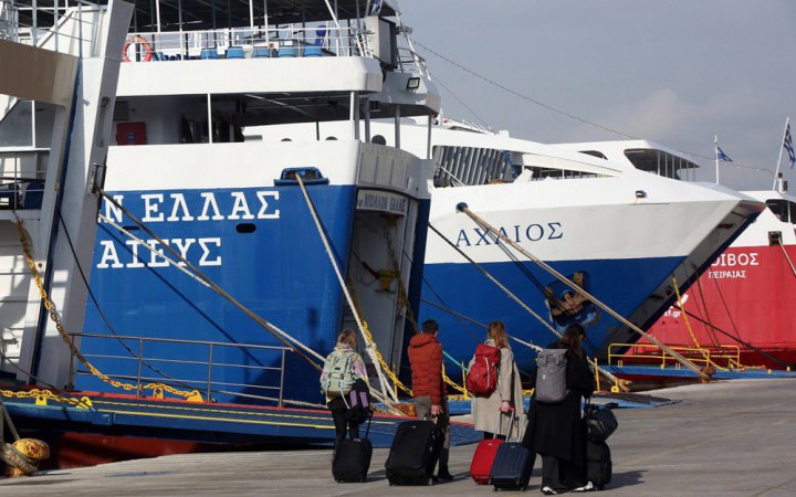 У Греції круїзний лайнер з Ізраїлю зустріли протестом