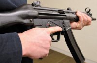 Правительство утвердило порядок применения оружия гражданскими на время военного положения