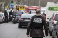 Поліція Парижа відпустила підозрюваних у зв'язках із терористами