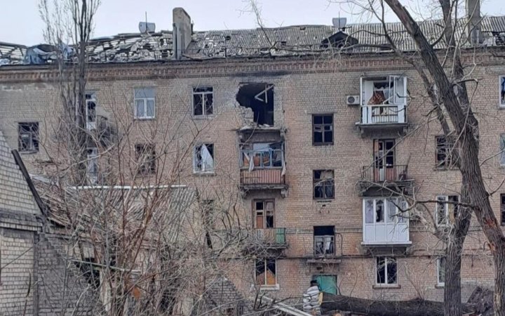 За добу росіяни 17 разів обстріляли населені пункти Донеччини, поранено 3 людини