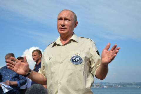 Путін зібрався в окупований Крим
