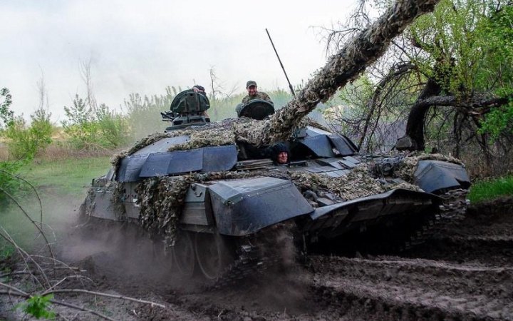 Важкі бої тривають майже по всій лінії фронту, ворог не полишає спроб вибити захисників у Запорізькій області