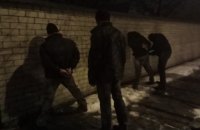 В Киеве задержали полицейского по подозрению в незаконном сбыте оружия