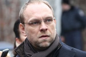Суд закрыл уголовное дело в отношении Власенко