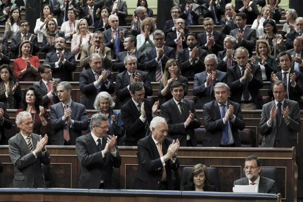 Испанский парламент после голосования против референдума о независимости Каталонии