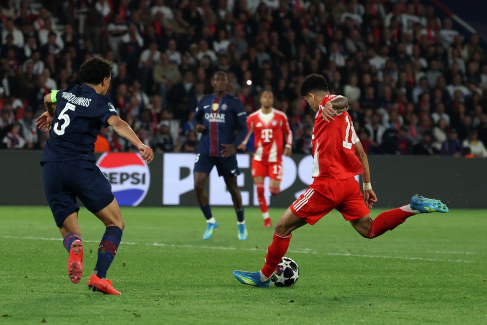 Діас забиває четвертий гол «Баварії»