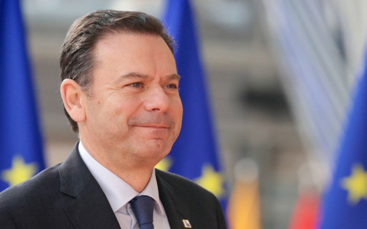 Коаліція прем'єр-міністра Португалії лідирує в опитуваннях перед виборами