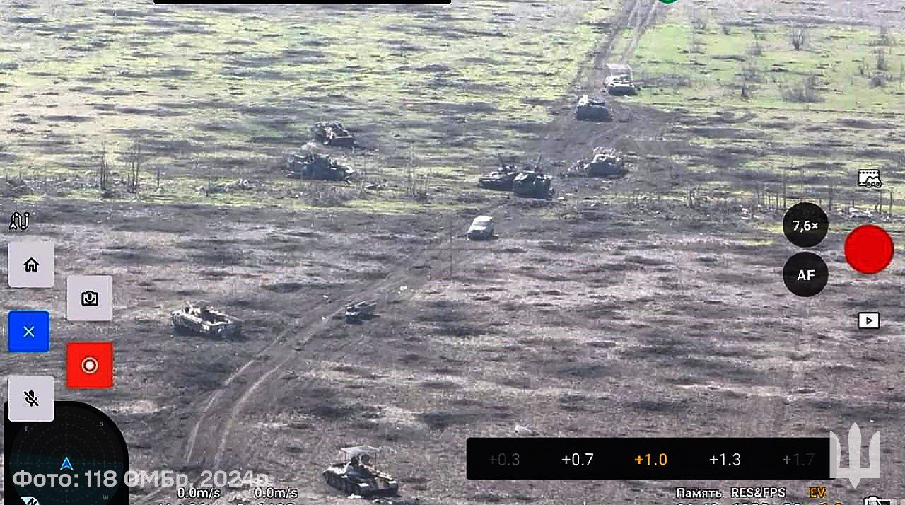 Знищена російська техніка під Новопрокопівкою. У тому числі танки Т-55