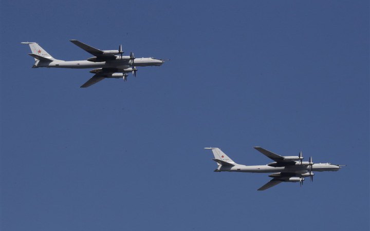 Повітряні Сили повідомили про пуск крилатих ракет з Ту-95 та "Калібрів" з моря