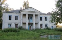 Жищинці. Палац, що руйнується