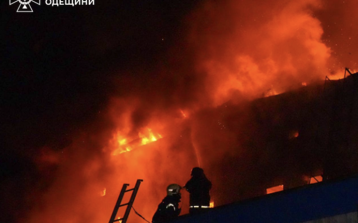 Росіяни атакували Одесу ударними дронами. Кількість поранених зросла до восьми (доповнено)