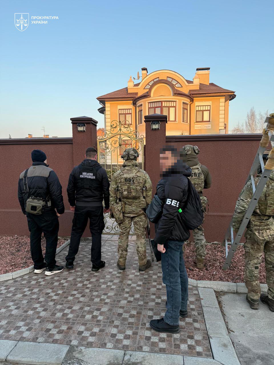 У Дінпропетровській області викрили схеми розкрадання на фортифікаціях