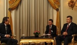 Янукович: у городов Украины и Северной Греции широкие перспективы для сотрудничества