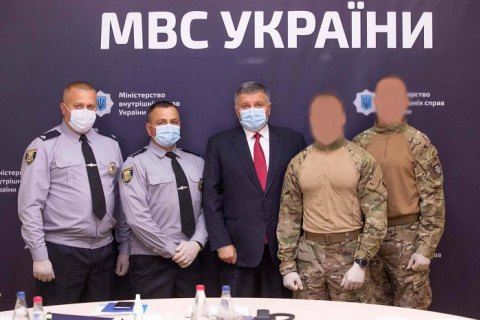 Аваков наградил правоохранителей, обезвредивших полтавского террориста