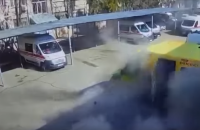 Кім показав відео вчорашнього удару по дитячій лікарні в Миколаєві