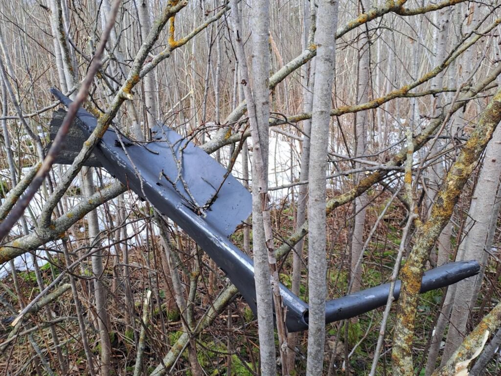 У Латвії в ніч на четвер, 7 травня, у повітряному просторі країни з боку Росії впали два безпілотники.