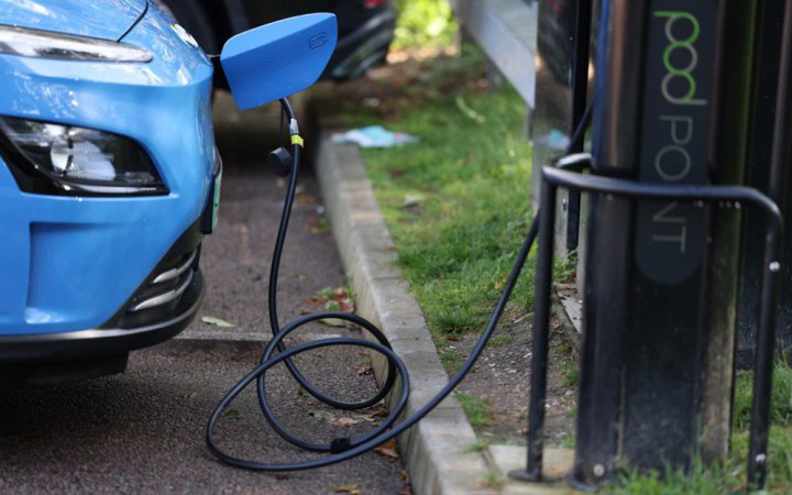 За три роки пільги при імпорті в Україну електромобілів склали 36 млрд грн