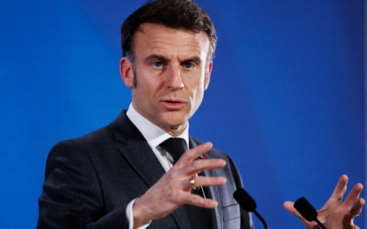 Макрон: НАТО не входитиме до гарантій безпеки України — це позиція Трампа