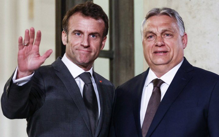 Макрон запросив Орбана до Парижа, аби знайти компроміс в українському питанні