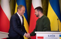 Туск — в Україні, блокада — в Польщі. Чи покращають відносини Києва та Варшави